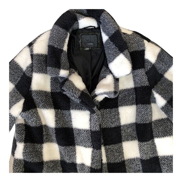 Steve Madden Women's Fuzzy Cozy Super Soft Black and White Plaid‎ Coat Jacket 3x - Picture 2 of 13